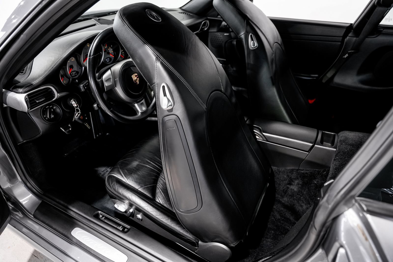 Used 2005 Porsche 911 Carrera S RWD image 19