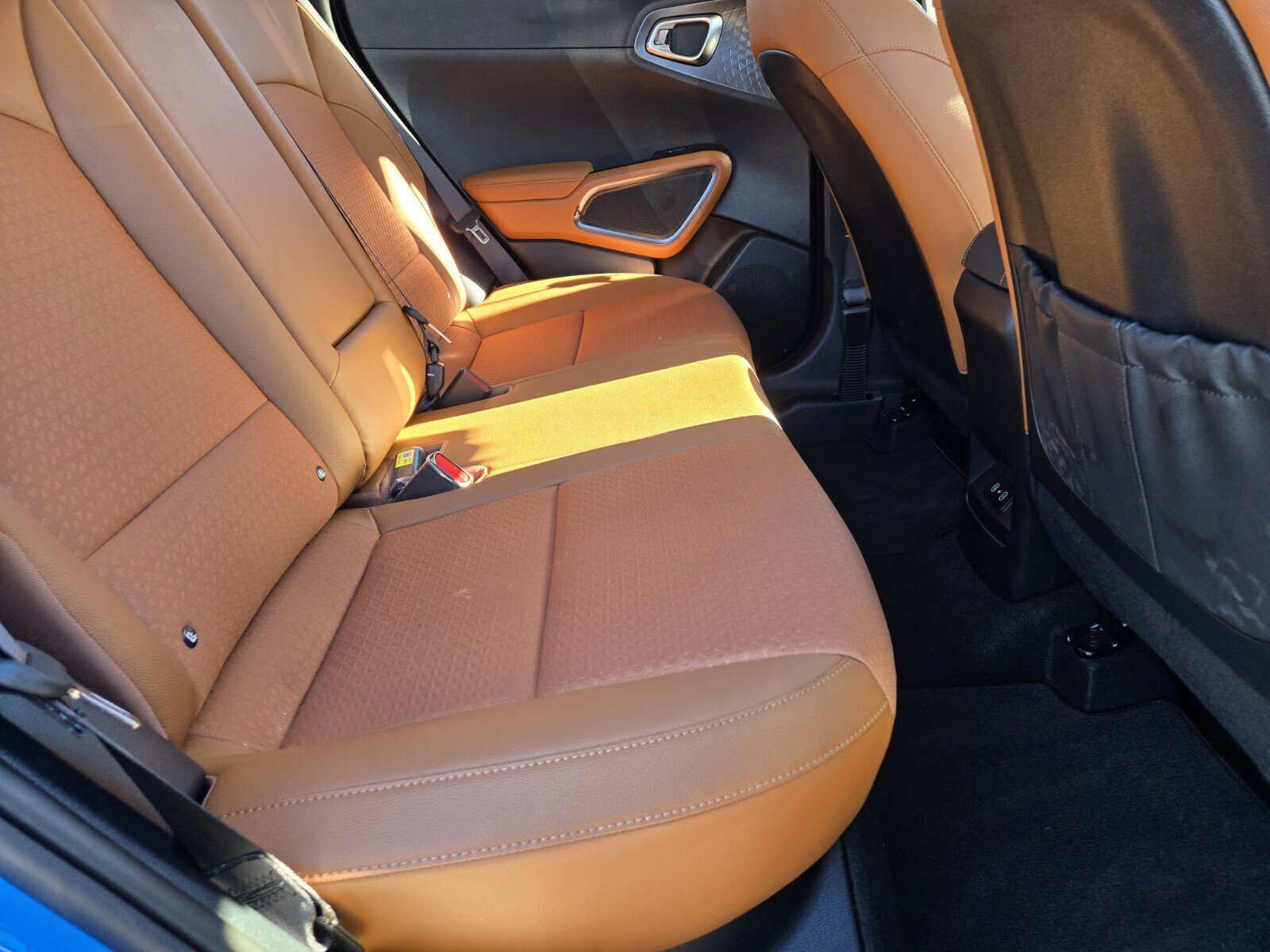 Used 2025 Kia Soul EX image 15