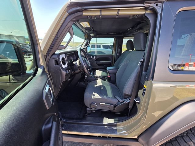 Used 2025 Jeep Wrangler Sport AWD/4WD image 11