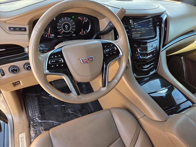 Used 2018 Cadillac Escalade ESV Platinum AWD/4WD image 10