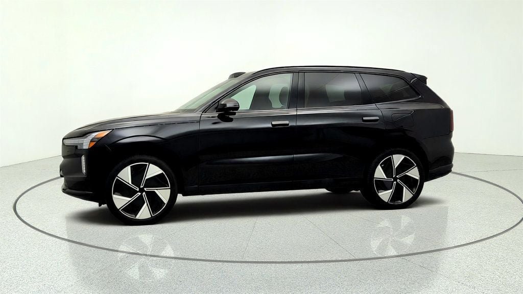 Used 2025 Volvo EX90 Plus AWD/4WD image 8