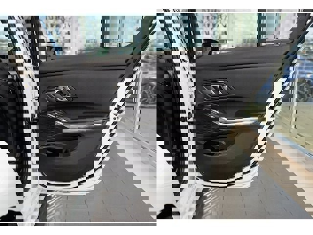 New 2026 BMW 330i xDrive Sedan w/ Premium Package image 75