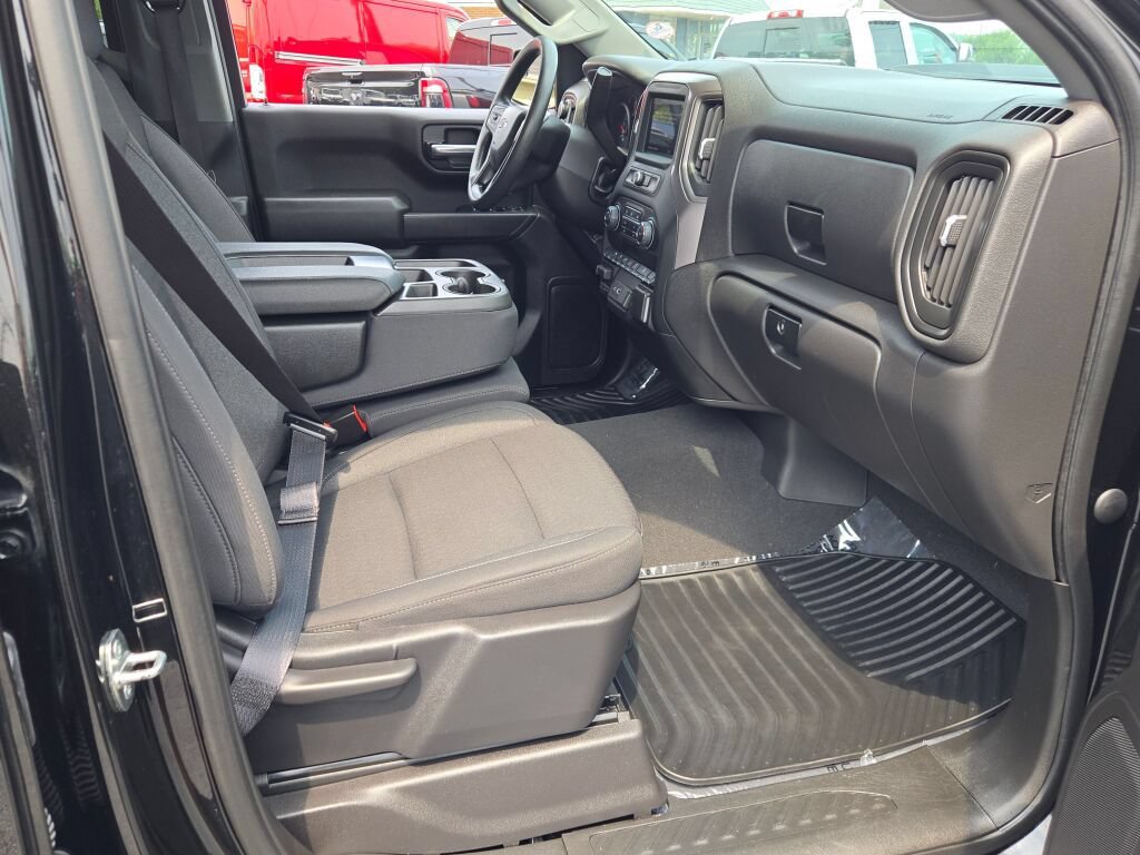 Certified 2024 Chevrolet Silverado 1500 Custom Trail Boss AWD/4WD image 8
