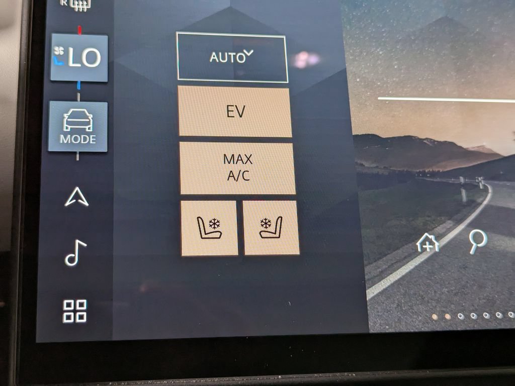 Used 2025 Land Rover Range Rover Sport Dynamic SE AWD/4WD image 41