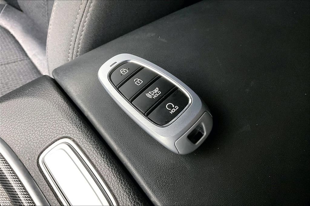 Used 2021 Hyundai Santa Fe SEL AWD/4WD image 13