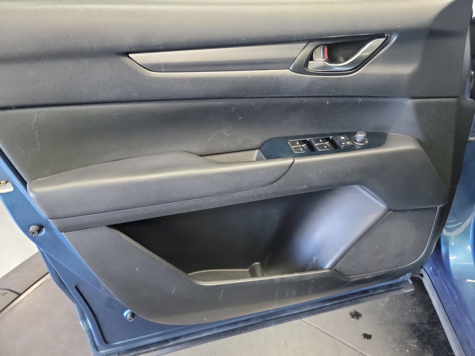 Used 2018 MAZDA CX-5 Sport AWD/4WD image 13