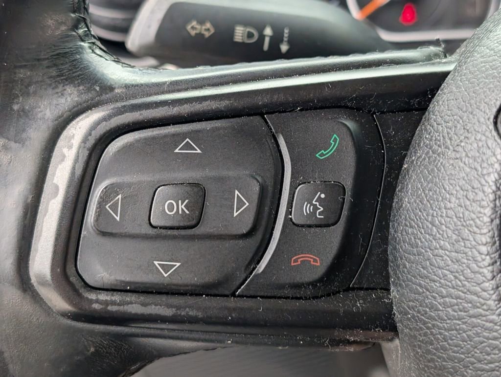 Certified 2018 Jeep Wrangler Unlimited Sport S image 27