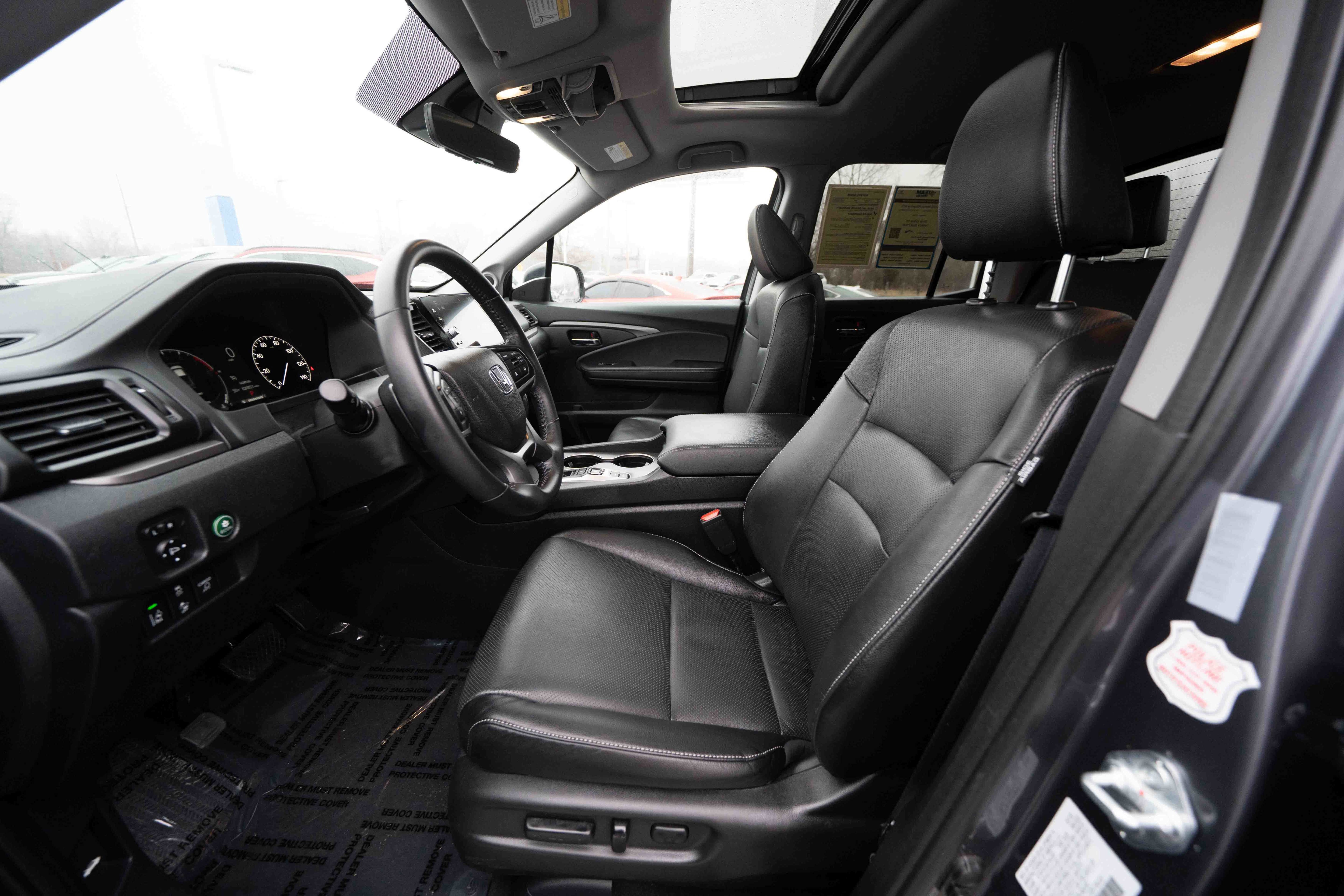 Certified 2025 Honda Ridgeline RTL image 9