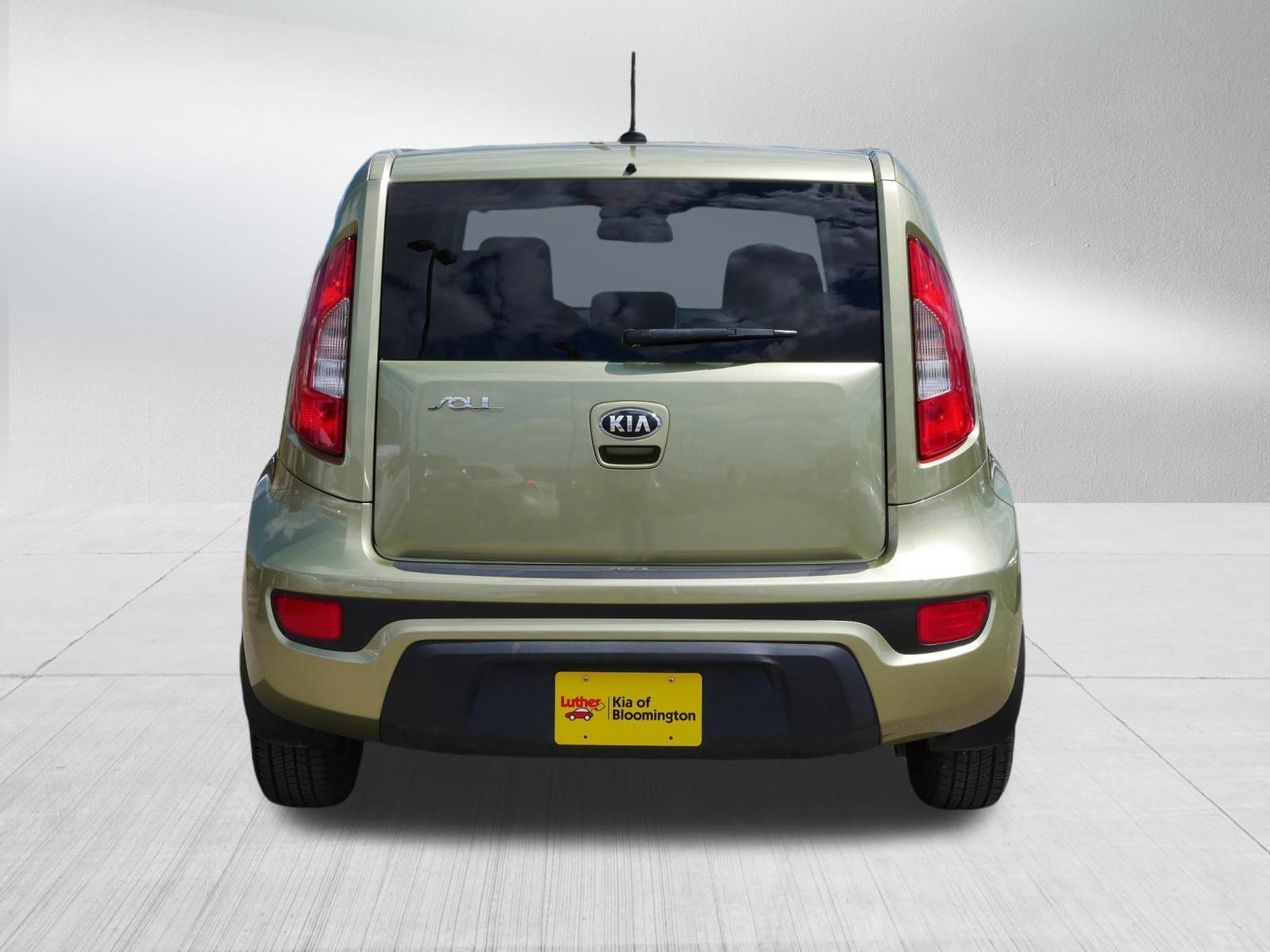 Used 2013 Kia Soul FWD image 6
