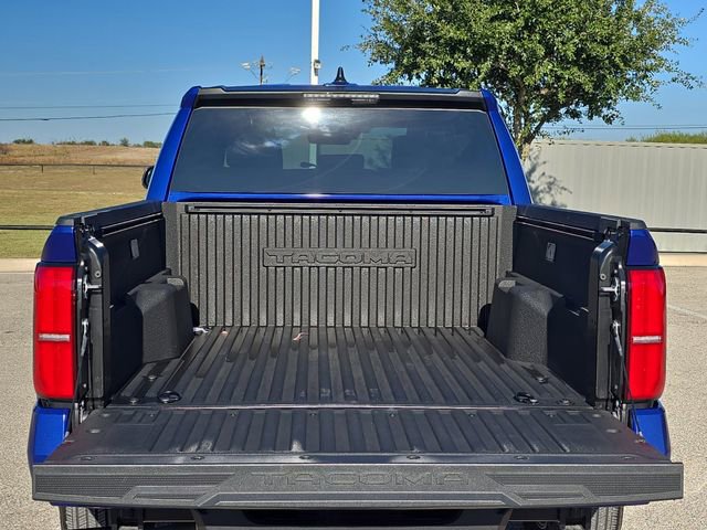 Used 2025 Toyota Tacoma SR5 image 12