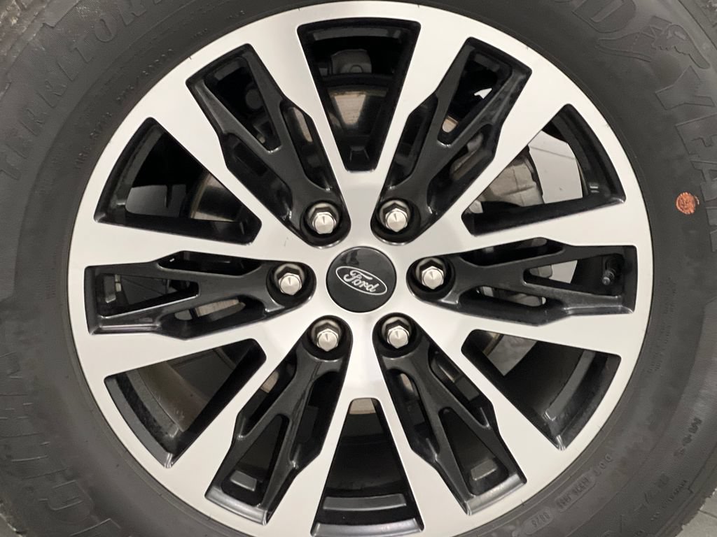 Used 2025 Ford Expedition Platinum AWD/4WD image 88