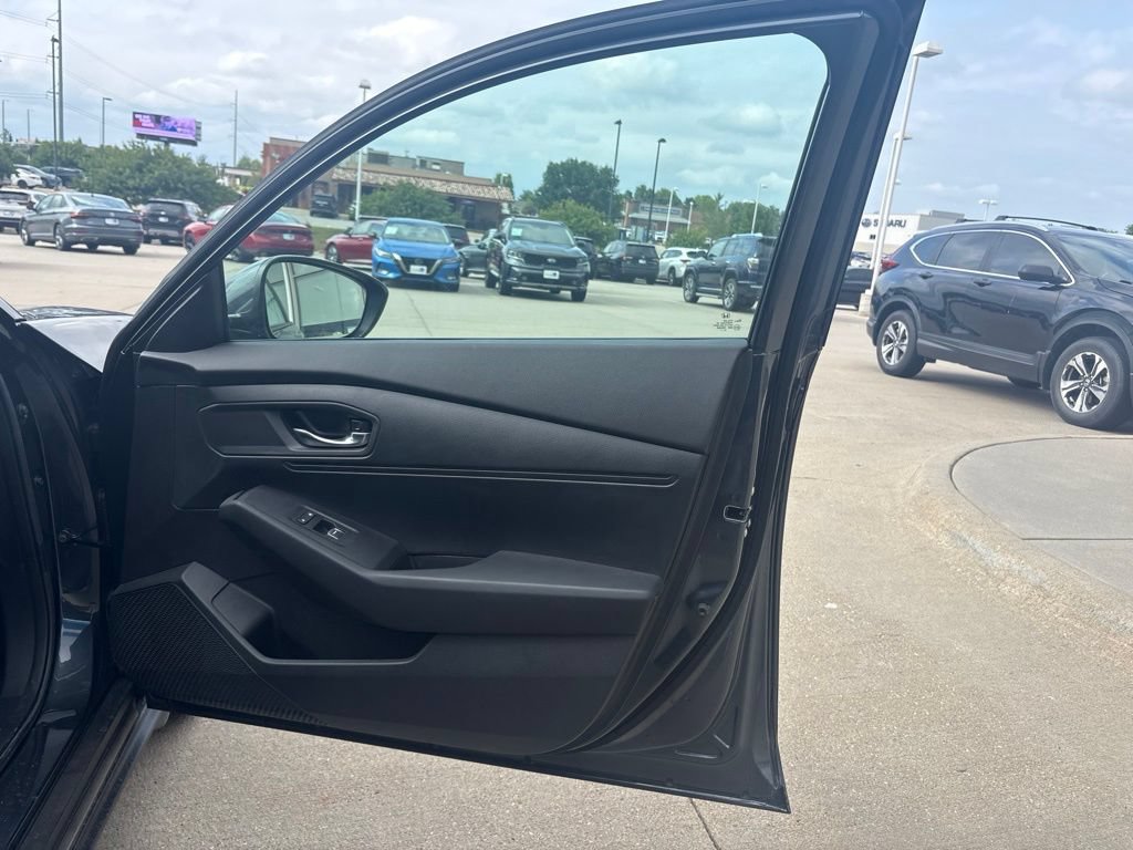Used 2023 Honda Accord LX image 22