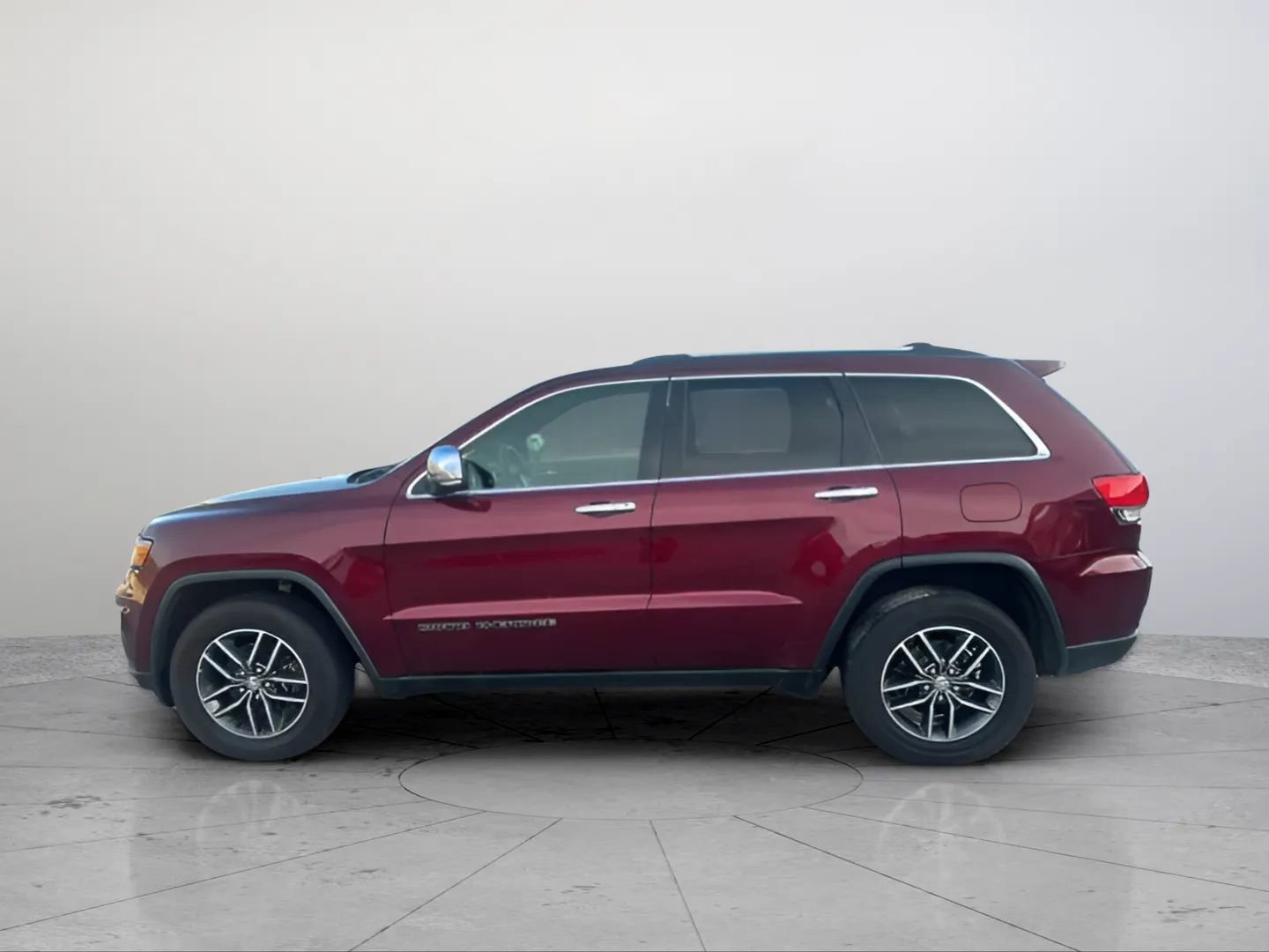 Used 2017 Jeep Grand Cherokee Limited AWD/4WD image 2
