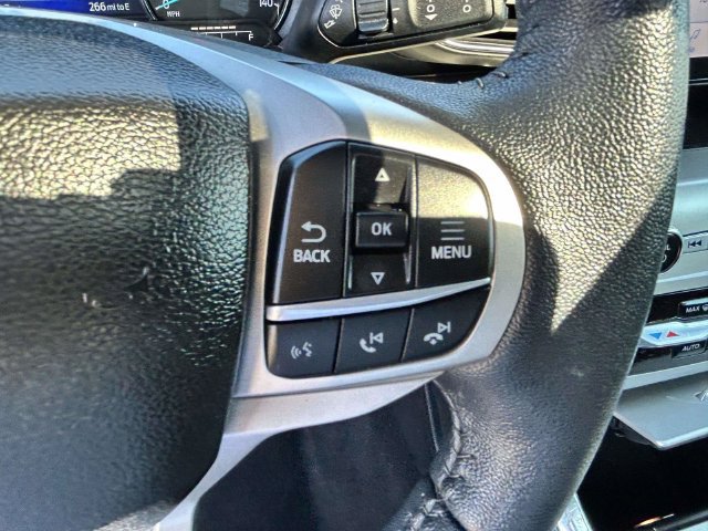 Used 2022 Ford Explorer XLT w/ Equipment Group 202A RWD image 32