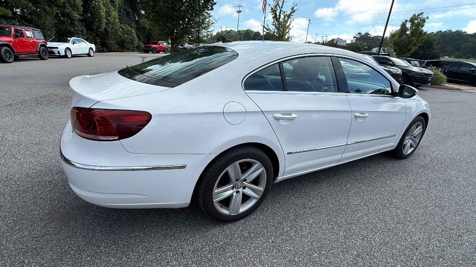Used 2013 Volkswagen CC Sport FWD image 8