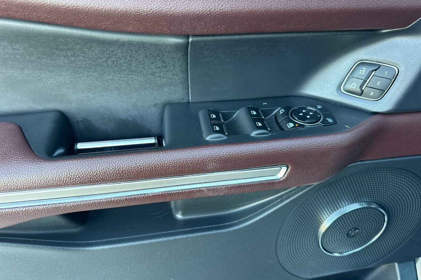 Used 2024 Ford Expedition Max Limited image 10