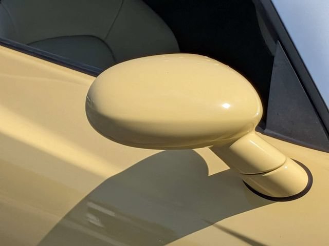 Used 2005 Chrysler Crossfire Limited RWD image 10