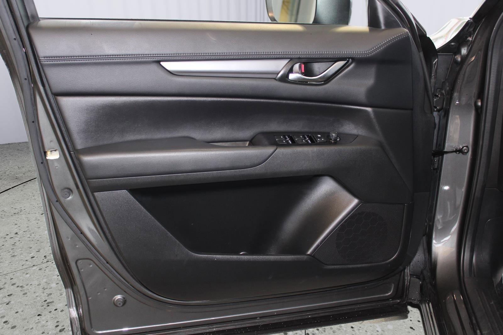 Used 2020 MAZDA CX-5 Touring image 42