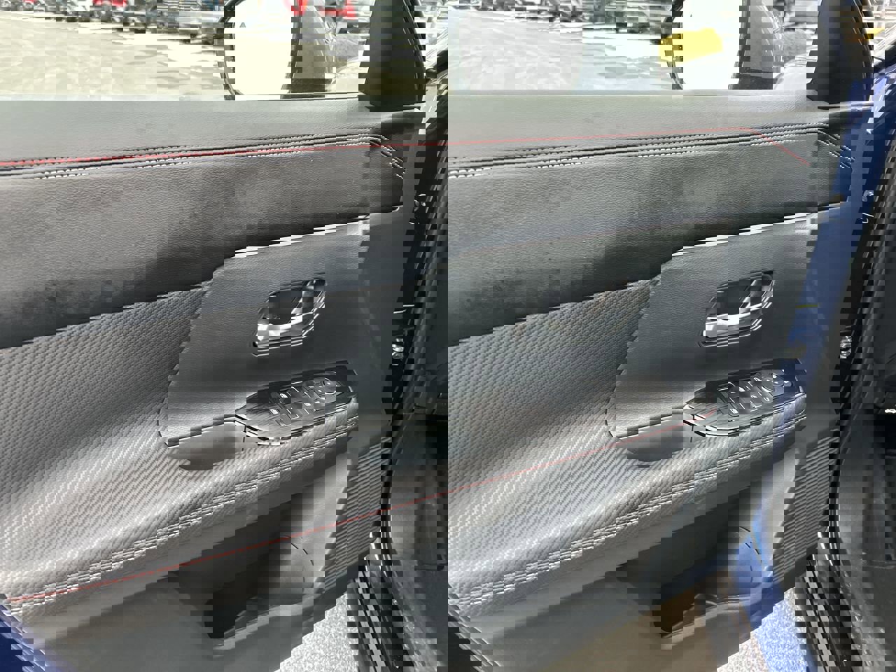 Used 2025 Nissan Kicks SR w/ SR Premium Package image 19