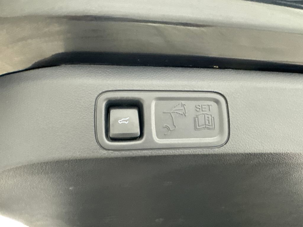 Used 2024 Ford Expedition Limited image 85