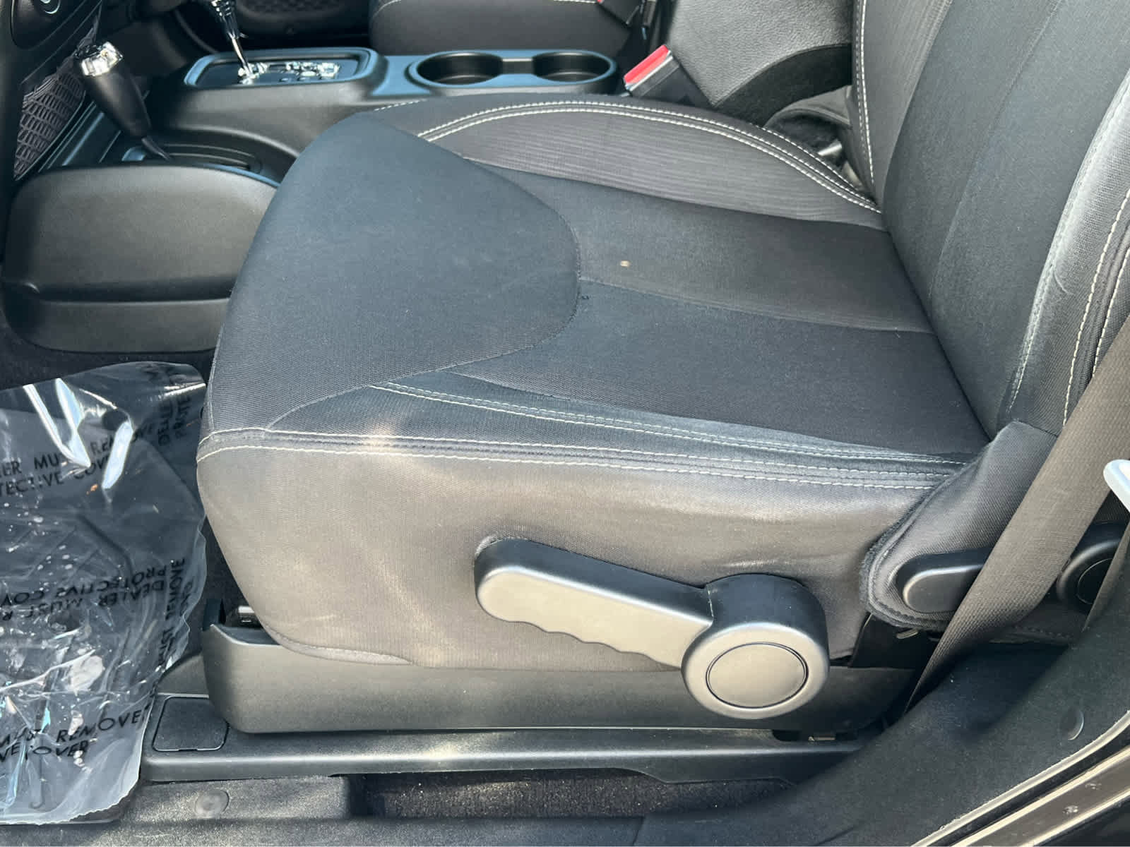 Used 2018 Jeep Wrangler Sahara w/ Connectivity Group image 26