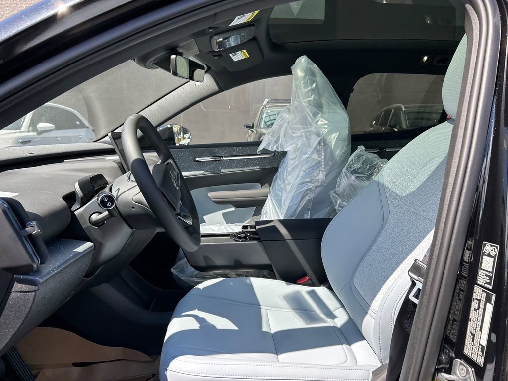 New 2026 Volvo EX30 Ultra w/ Climate Package image 10