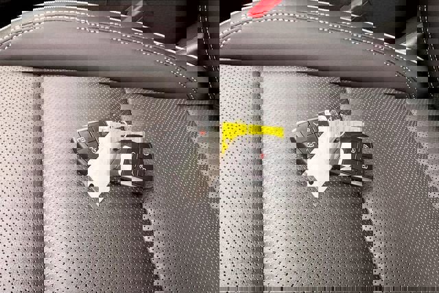 Used 2023 Buick Envision Essence image 13