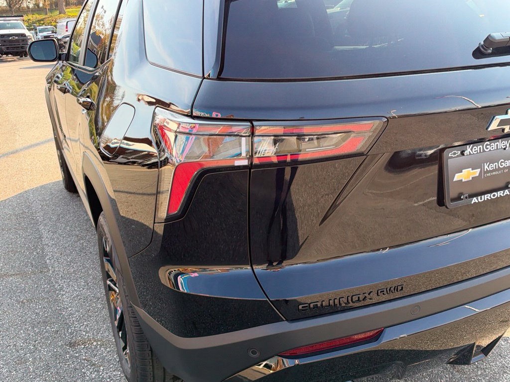 New 2027 Chevrolet Equinox RS w/ LPO, Floor Liner Package AWD/4WD image 13