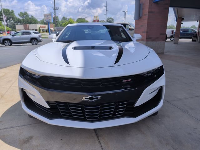 Used 2019 Chevrolet Camaro SS RWD image 11