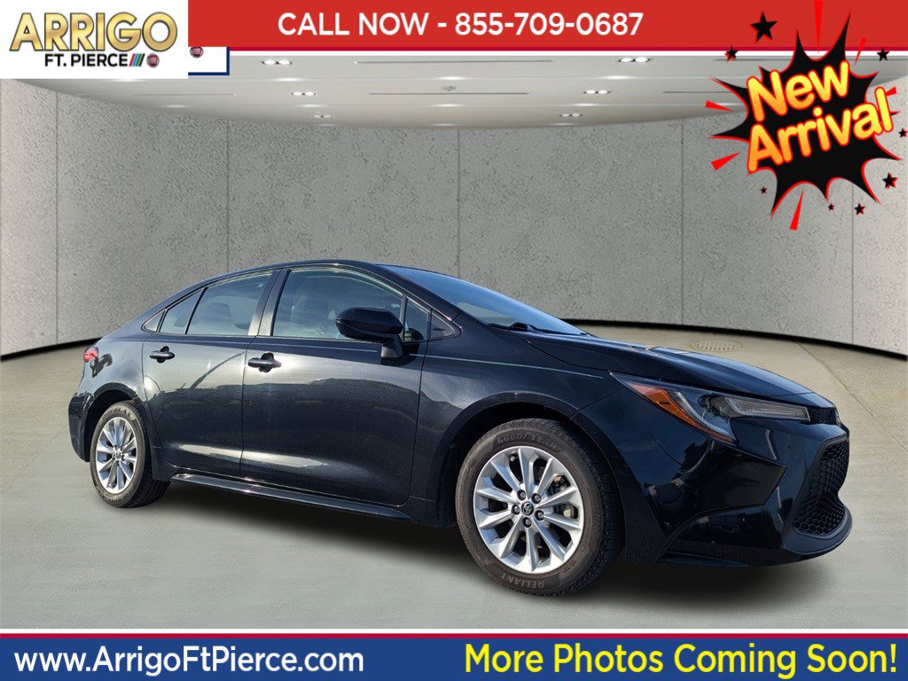 Used 2022 Toyota Corolla LE image 1