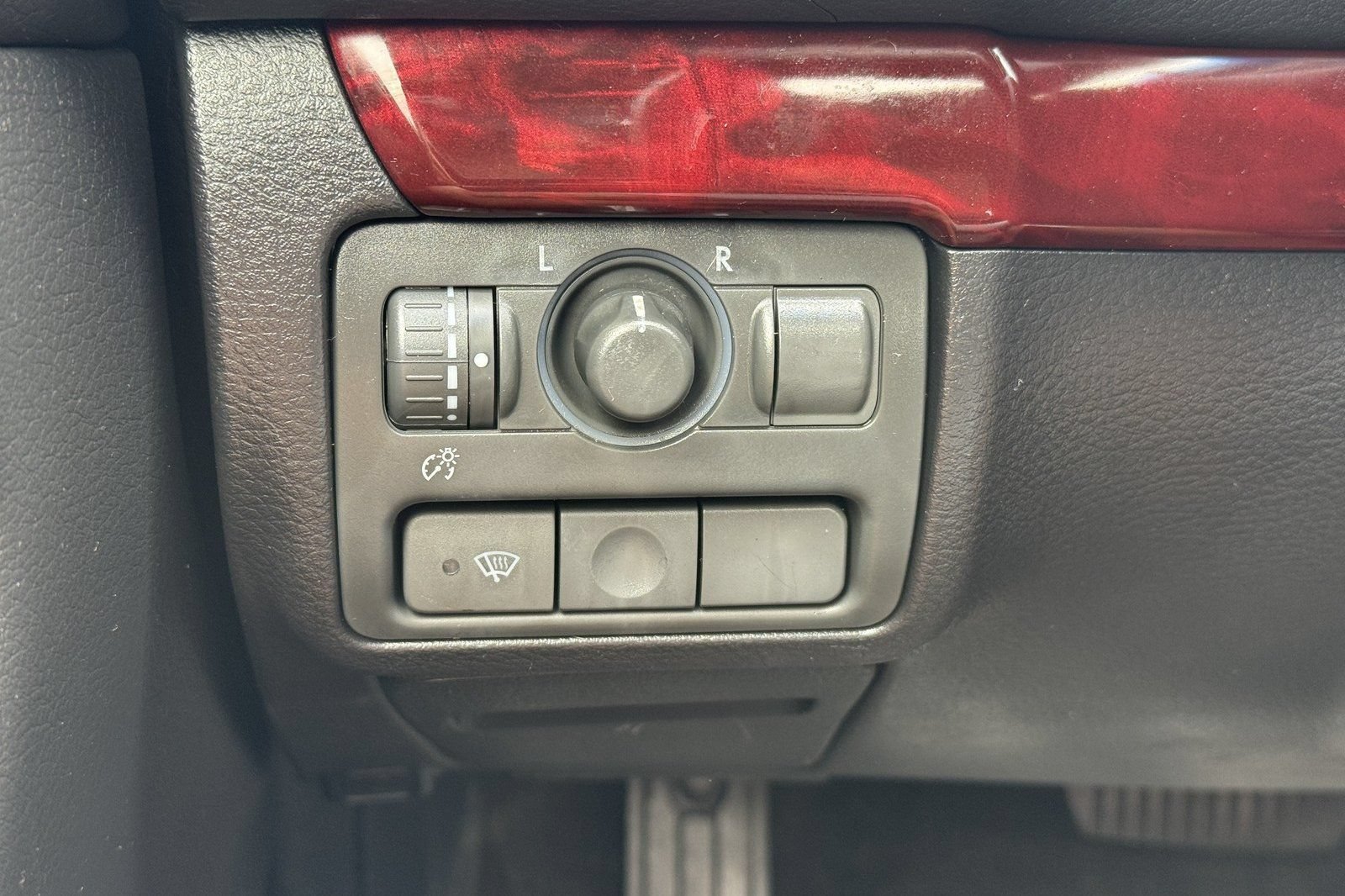 Used 2008 Subaru Outback 2.5i Limited AWD/4WD image 38