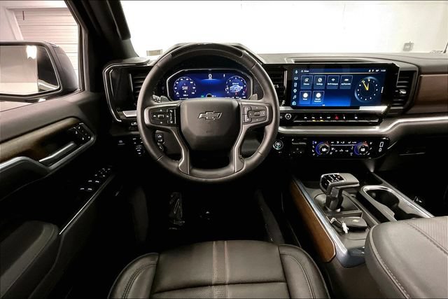Used 2026 Chevrolet Silverado 1500 High Country w/ Midnight Edition AWD/4WD image 6