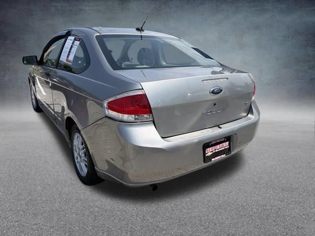 Used 2008 Ford Focus SES FWD image 9