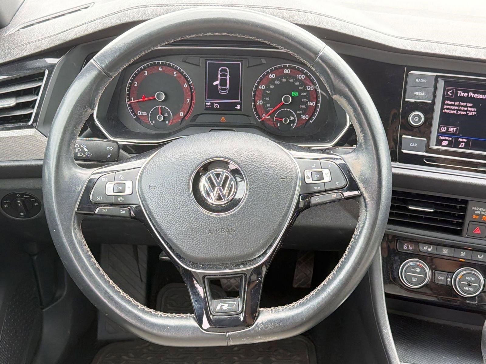Used 2019 Volkswagen Jetta R-Line w/ R-Line Cold Weather Package FWD image 15