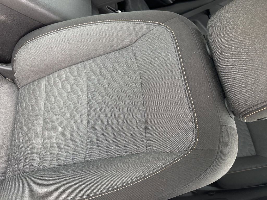 Used 2018 Chevrolet Equinox LT image 3