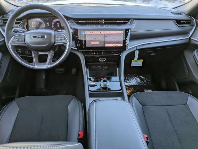 New 2026 Jeep Grand Cherokee Altitude AWD/4WD image 28