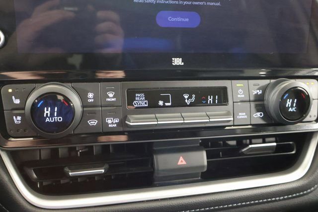 Used 2024 Toyota Grand Highlander Limited image 20