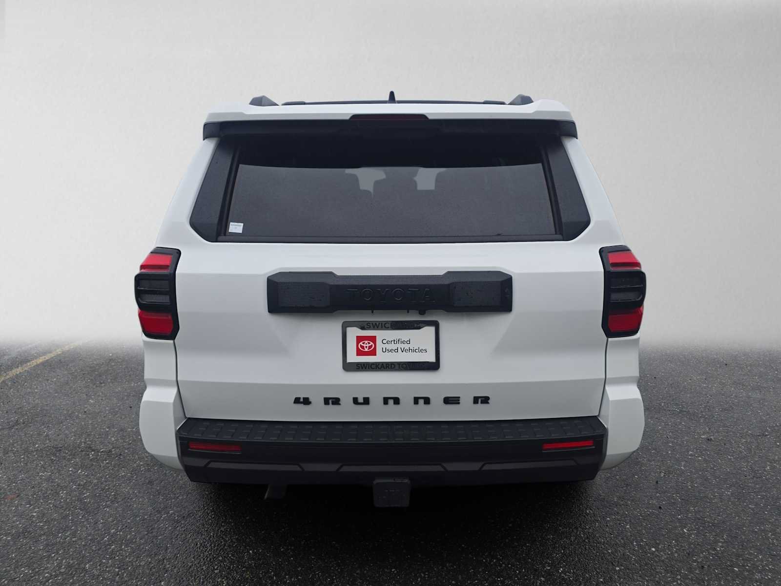 Certified 2026 Toyota 4Runner SR5 AWD/4WD image 4