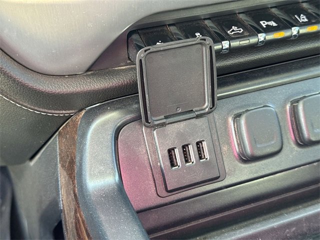 Used 2015 GMC Sierra 2500 SLT w/ Duramax Plus Package image 37