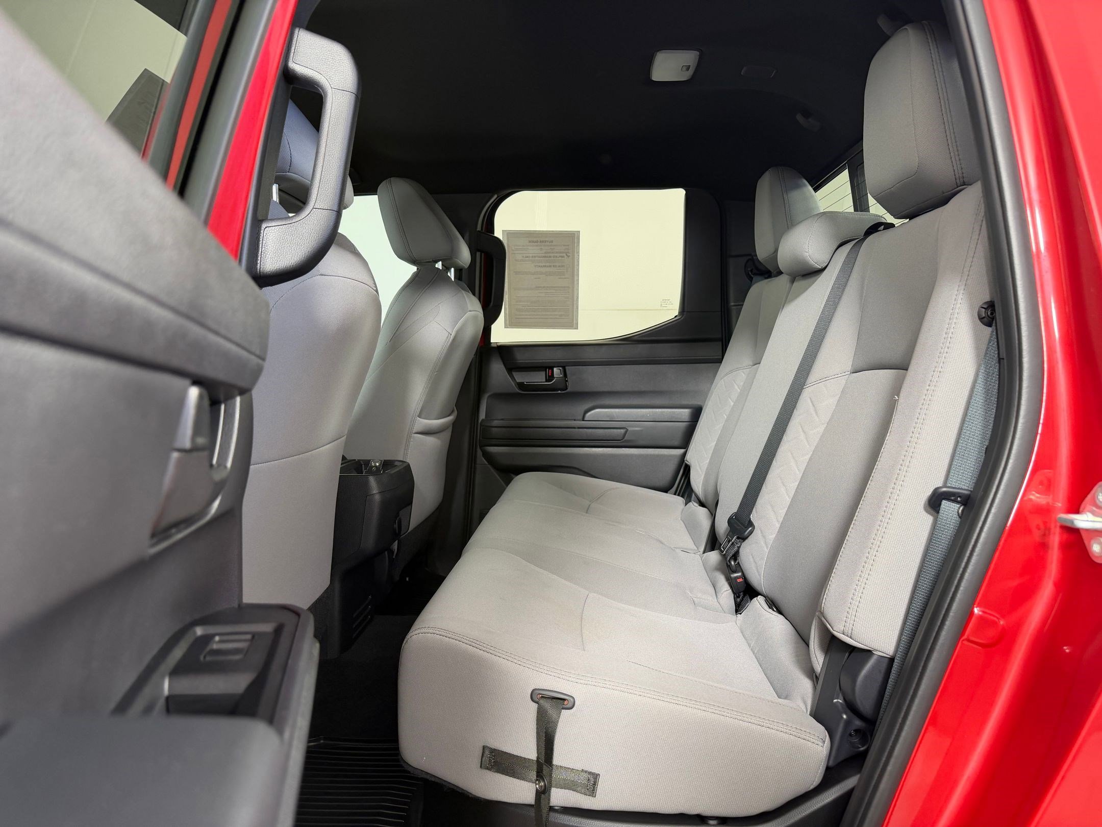 Used 2024 Toyota Tacoma SR5 AWD/4WD image 12