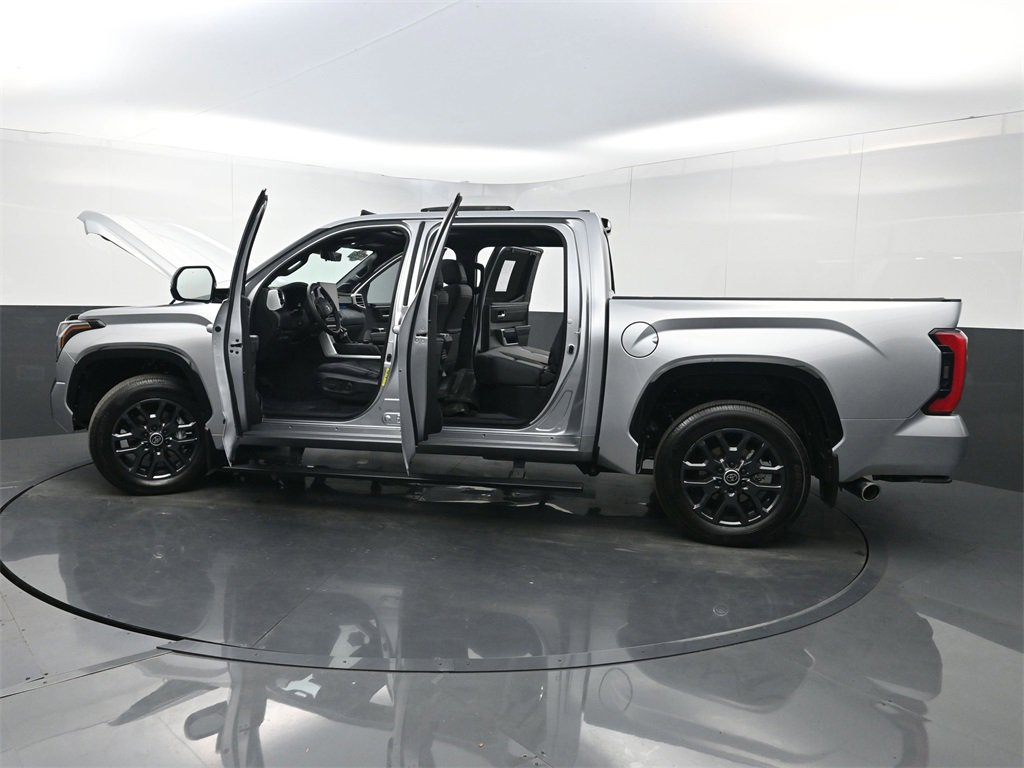 Used 2024 Toyota Tundra Platinum image 40