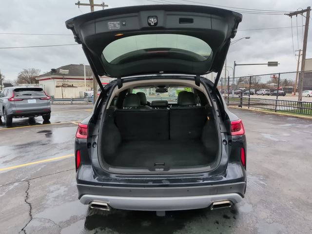 Used 2019 INFINITI QX50 Essential w/ Premium Heat Package image 18