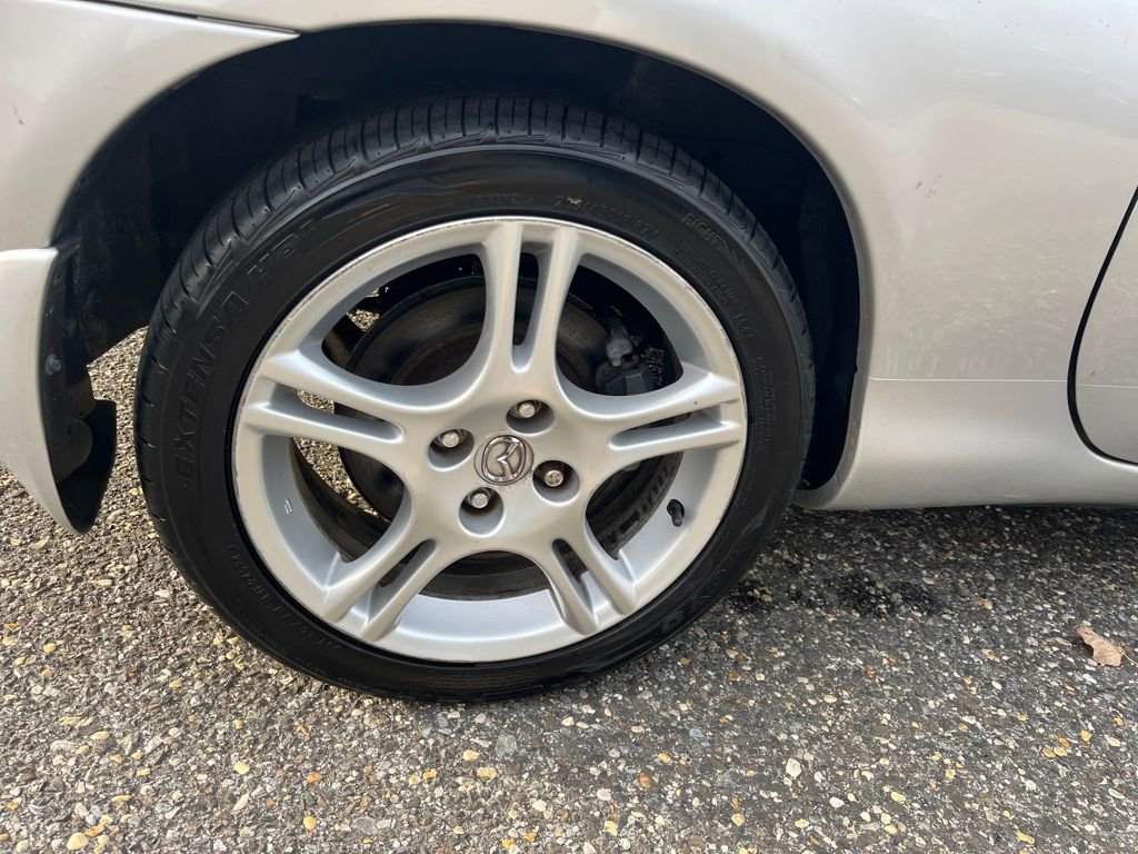 Used 2005 MAZDA MX-5 Miata LS image 15