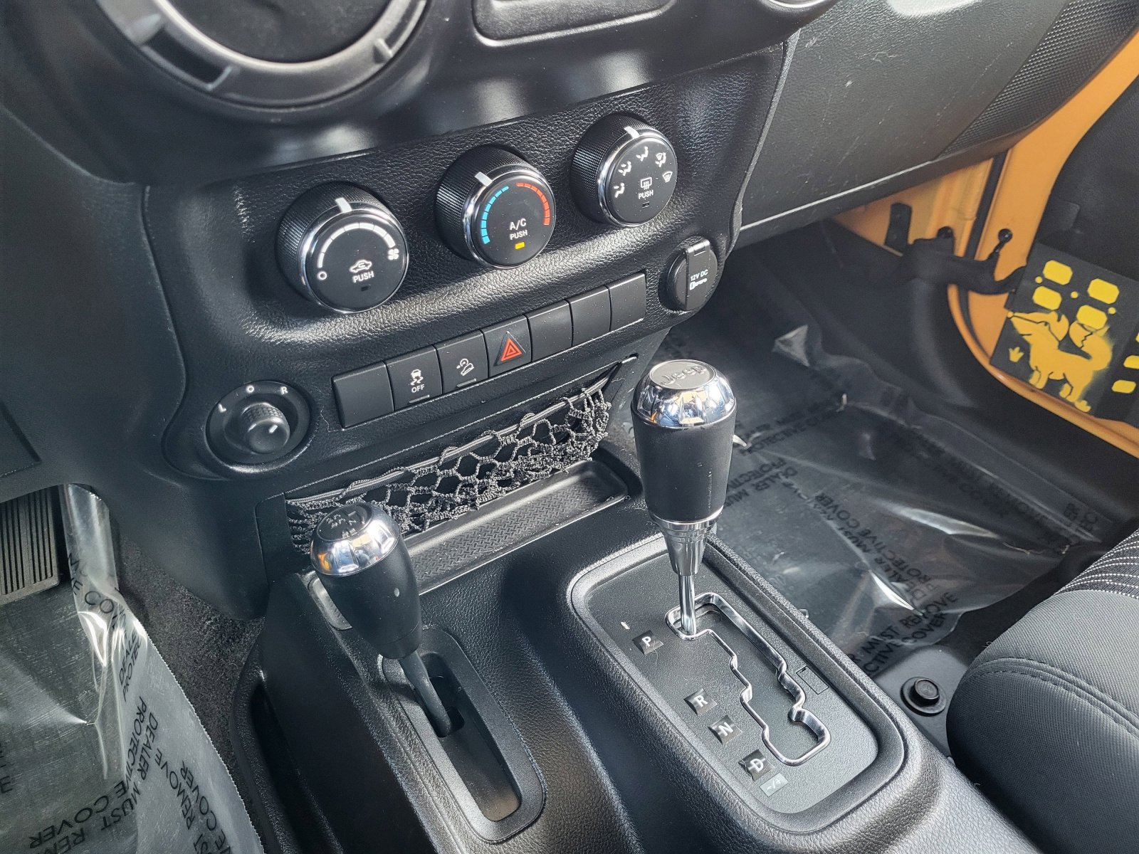 Used 2012 Jeep Wrangler Unlimited Sport image 12