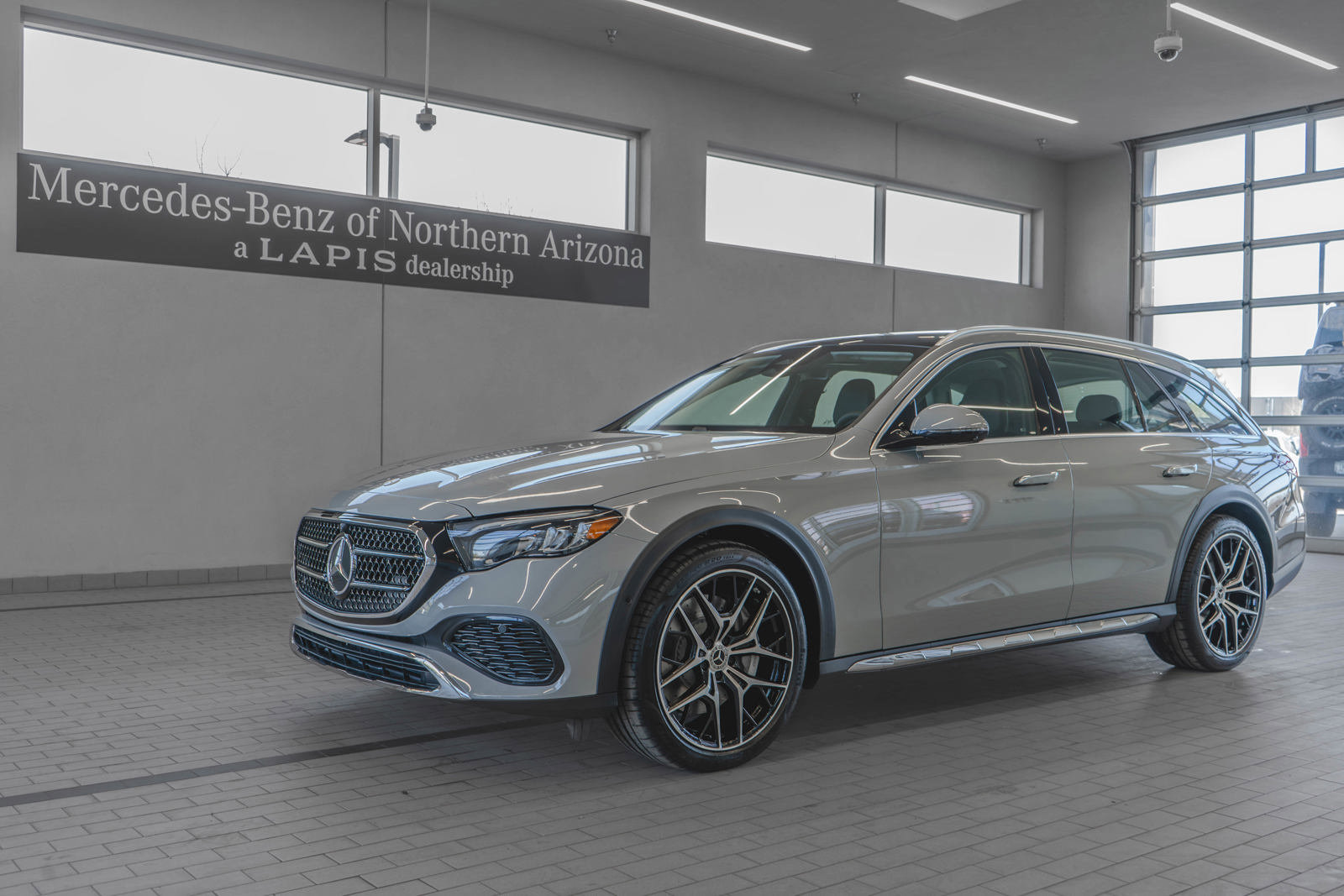 New 2025 Mercedes-Benz E 450 4MATIC All-Terrain Wagon image 3