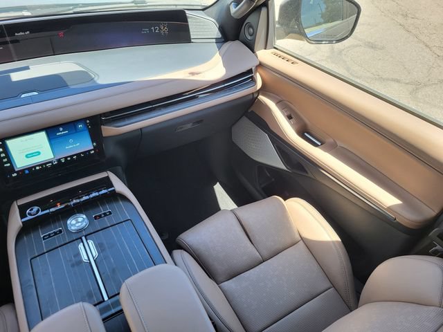 New 2026 Lincoln Navigator Black Label AWD/4WD image 12