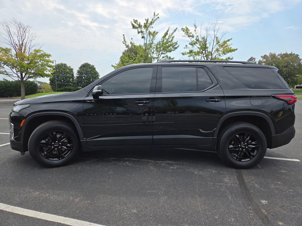 Used 2023 Chevrolet Traverse LS w/ Midnight/Sport Edition FWD image 18