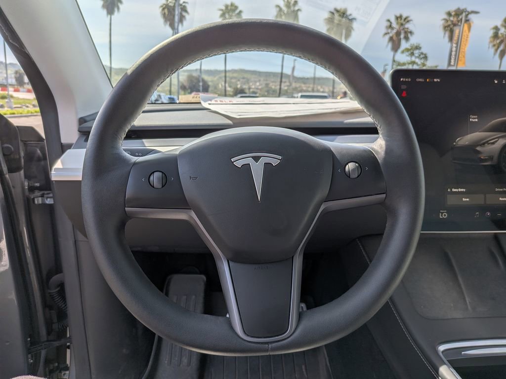 Used 2024 Tesla Model Y Performance image 13
