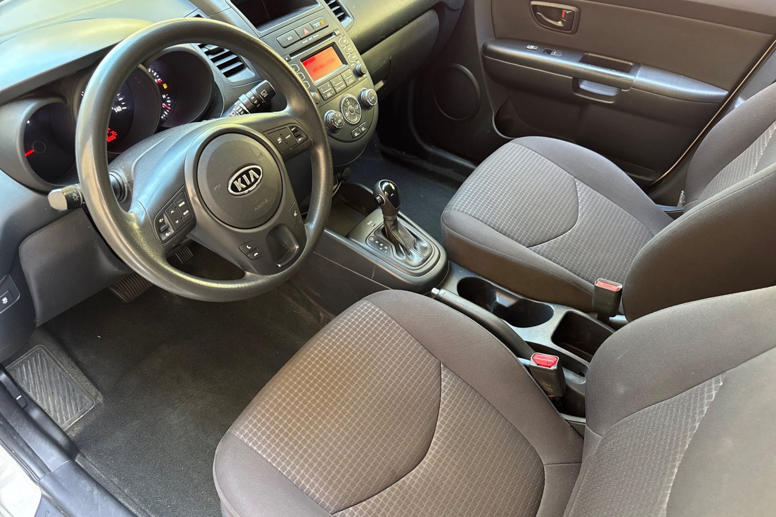 Used 2012 Kia Soul FWD image 4
