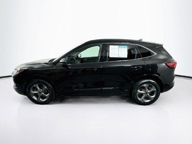Used 2023 Ford Escape ST-Line w/ Tech Pack #1 AWD/4WD image 5